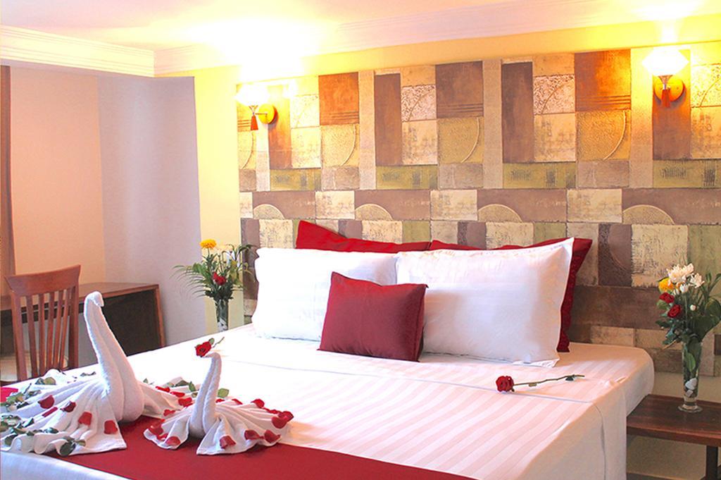 Angkor International Hotel Phnom Penh Exterior photo