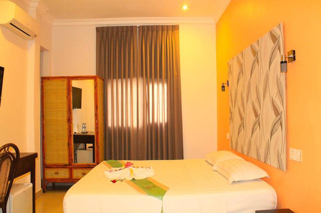 Angkor International Hotel Phnom Penh Exterior photo