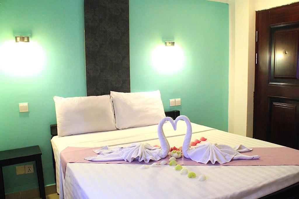 Angkor International Hotel Phnom Penh Exterior photo