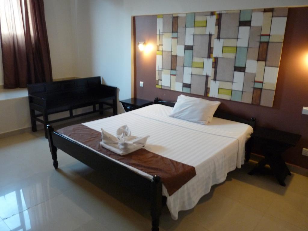Angkor International Hotel Phnom Penh Exterior photo