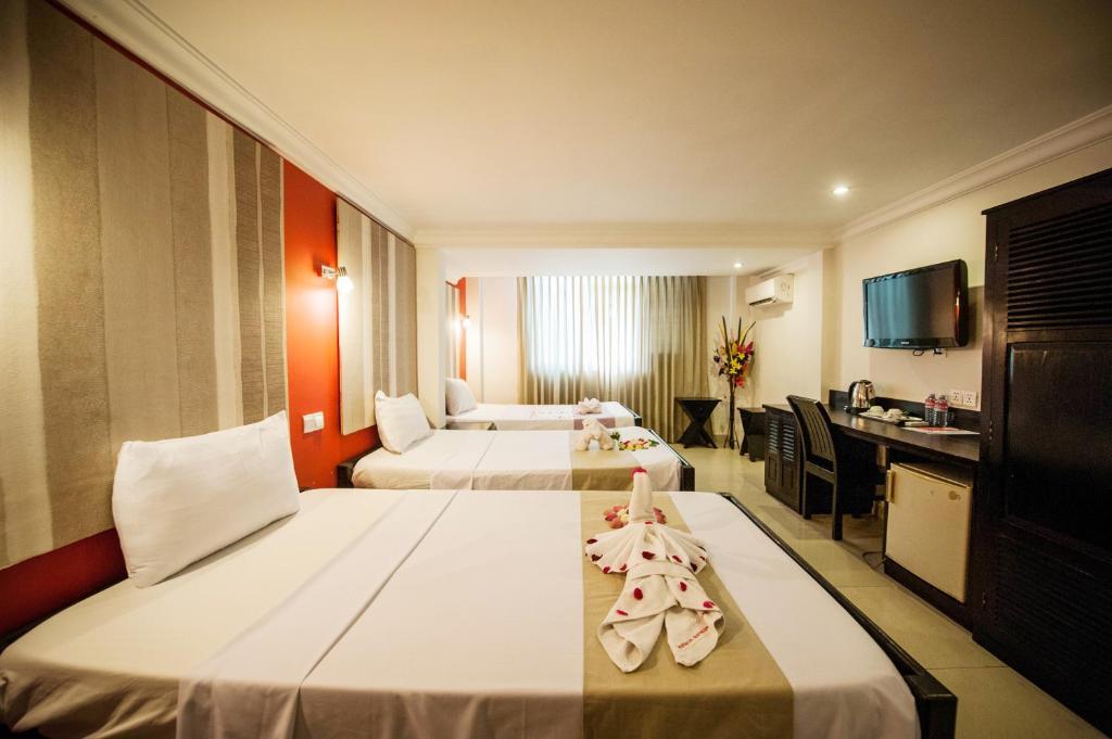 Angkor International Hotel Phnom Penh Exterior photo